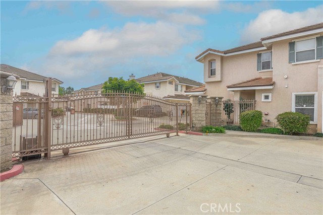 Detail Gallery Image 2 of 29 For 9027 Primavera Ln, Cypress,  CA 90630 - 3 Beds | 2/1 Baths