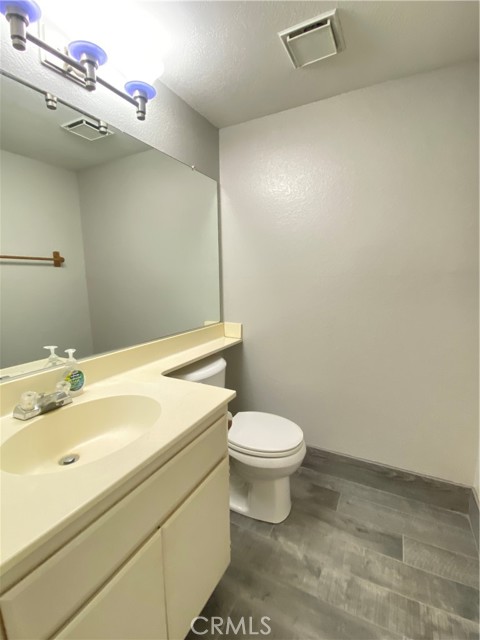 Detail Gallery Image 11 of 25 For 15449 Canyonstone Dr, Moreno Valley,  CA 92551 - 3 Beds | 2/1 Baths