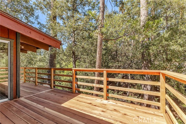 25405 Point Of Rocks Drive, Idyllwild CA: https://media.crmls.org/medias/be19727b-551e-4243-b430-8e4752f22f99.jpg