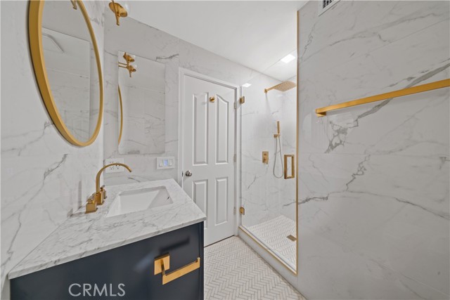 Detail Gallery Image 14 of 21 For 645 Ohio Ave #205,  Long Beach,  CA 90814 - 2 Beds | 2 Baths