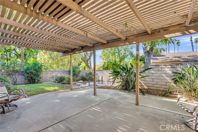 Detail Gallery Image 25 of 30 For 2686 Wintertree Ct, Riverside,  CA 92506 - 3 Beds | 2 Baths