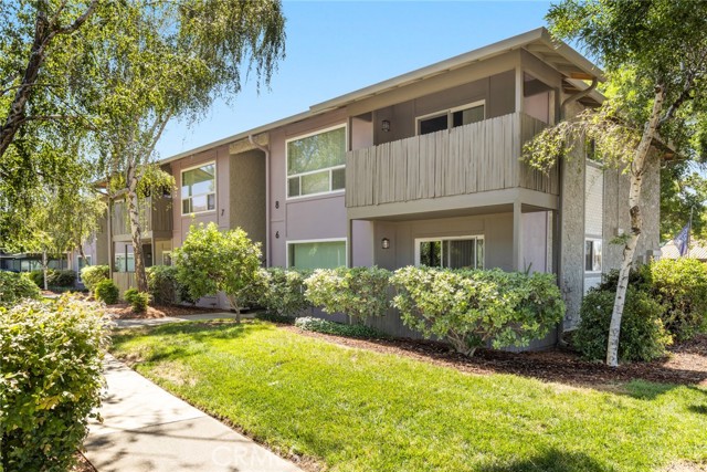 2 Fremont Street, Chico CA: https://media.crmls.org/medias/be1a3eae-122b-478d-9127-89ab50e5d487.jpg