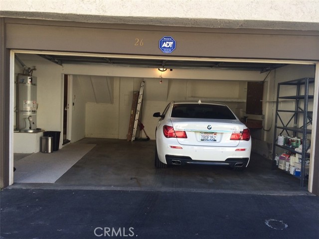 5800 Owensmouth Avenue, Woodland Hills CA: https://media.crmls.org/medias/be1a596f-91d6-4b45-8a42-aa8bfc53450a.jpg