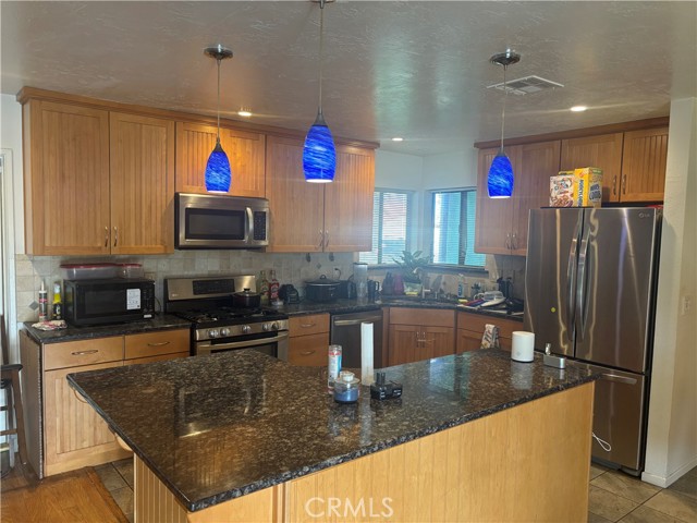 Detail Gallery Image 8 of 33 For 313 Mamie St, Ridgecrest,  CA 93555 - 4 Beds | 2 Baths