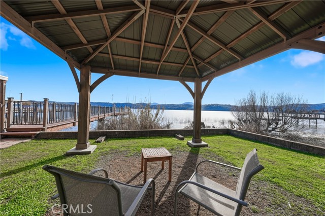 Detail Gallery Image 4 of 49 For 4045 Mesa, Clearlake,  CA 95422 - 3 Beds | 1/1 Baths