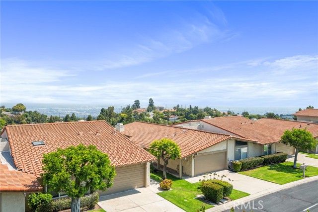 54 Hilltop Circle, Rancho Palos Verdes CA: https://media.crmls.org/medias/be1ba7a7-f103-4156-8bf2-57f09a18cbe6.jpg