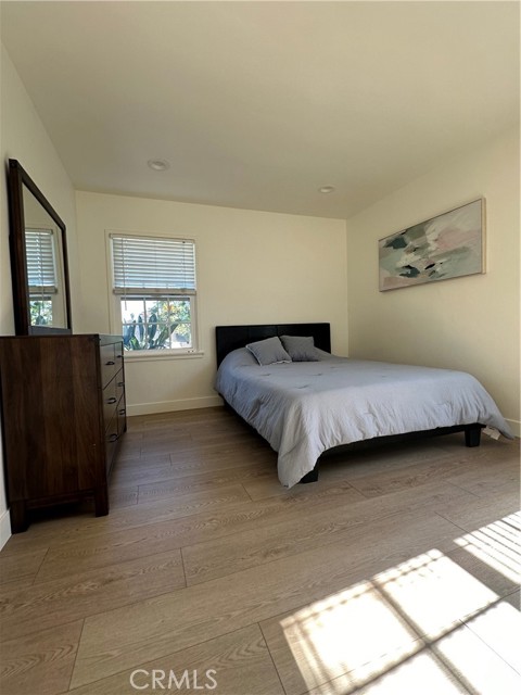 2303 Amherst Avenue, Los Angeles CA: https://media.crmls.org/medias/be1bd7eb-603a-4dc2-9f2c-9821d96bec33.jpg