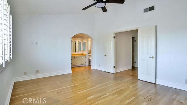20931 Avenida Amapola, Lake Forest CA: https://media.crmls.org/medias/be1de8c5-d1a6-41ec-ba5c-6ff01810e3a4.jpg