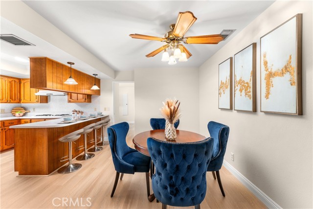 31840 Florida Street, Redlands CA: https://media.crmls.org/medias/be1df98e-2ce0-42ee-8891-c55d4120cbac.jpg