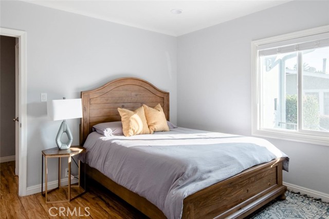 Detail Gallery Image 17 of 24 For 145 N Greenwood Ave, Pasadena,  CA 91107 - 4 Beds | 2/1 Baths