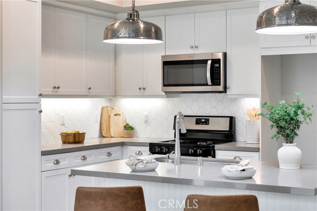 Detail Gallery Image 12 of 34 For 290 Alienta Ln, Rancho Mission Viejo,  CA 92694 - 2 Beds | 2/1 Baths