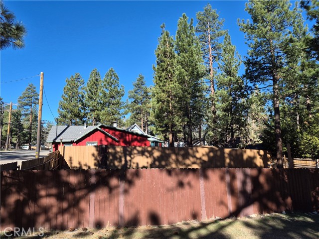 Detail Gallery Image 6 of 7 For 825 E Big Bear Blvd, Big Bear City,  CA 92314 - – Beds | – Baths