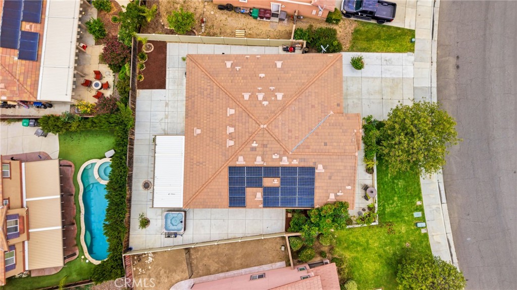 https://media.crmls.org/medias/be1f34dc-4cff-4586-ae10-4e80de7415b0.jpg?preset=X-Large