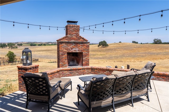 26 Deer View Lane, Templeton CA: https://media.crmls.org/medias/be1f9ca8-afde-45d4-851e-8d1b8a9b3dcc.jpg