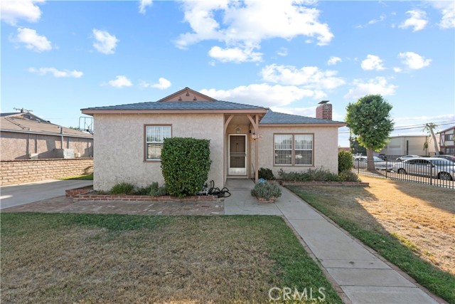 Detail Gallery Image 1 of 1 For 9025 Snowden Ave, Arleta,  CA 91331 - 4 Beds | 2 Baths