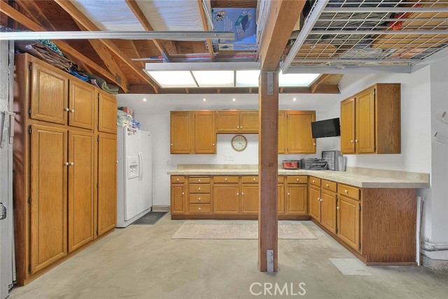 13563 Meadow Crest Drive, Chino Hills CA: https://media.crmls.org/medias/be22030f-5c48-4dd6-a6a7-df537e2d6db5.jpg