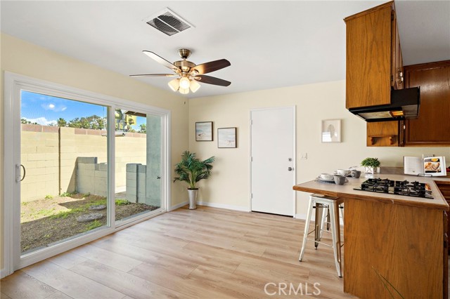Detail Gallery Image 11 of 34 For 15001 Sussex Circle, Huntington Beach,  CA 92647 - 3 Beds | 2 Baths