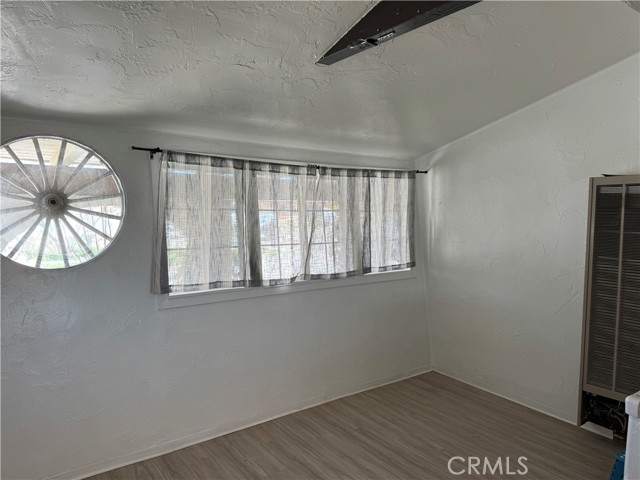 Detail Gallery Image 7 of 14 For 21895 Biloxi Rd, Apple Valley,  CA 92307 - 3 Beds | 1 Baths