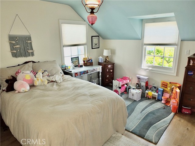 Detail Gallery Image 58 of 71 For 89 Rivo Alto Canal, Long Beach,  CA 90803 - 5 Beds | 3/1 Baths