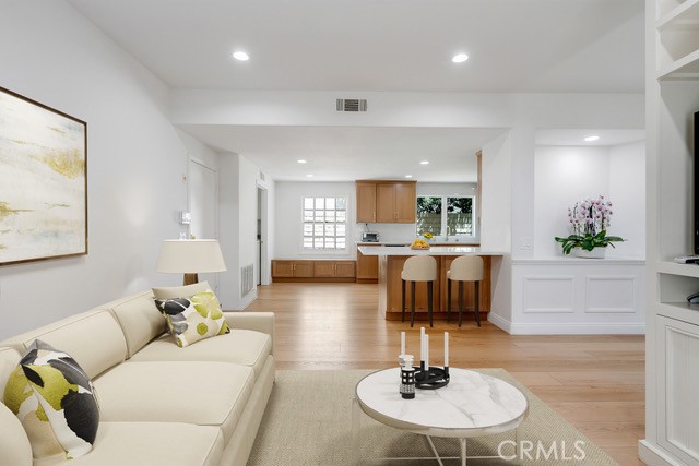 Detail Gallery Image 4 of 24 For 23024 Park Veneto, Calabasas,  CA 91302 - 4 Beds | 2/1 Baths