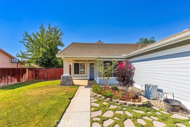 31369 Frans Hals Drive, Winchester CA: https://media.crmls.org/medias/be23354d-c48c-47ba-85ab-e83e402cb060.jpg