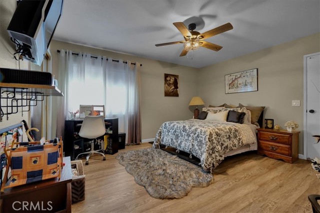 33230 Hollister, Lake Elsinore CA: https://media.crmls.org/medias/be2352c9-a996-497c-aad7-9c67310ed74f.jpg