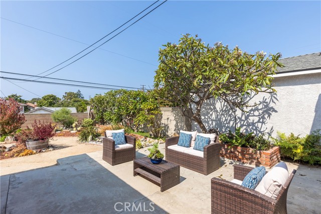 527 Paulina Avenue, Redondo Beach, California 90277, 3 Bedrooms Bedrooms, ,2 BathroomsBathrooms,Residential,Sold,Paulina,SB21141218