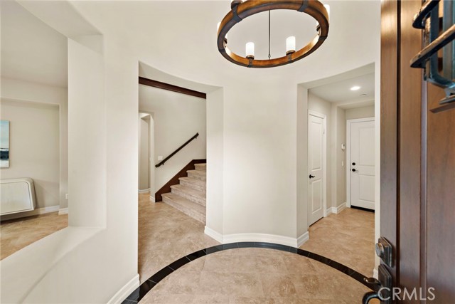 21 Corte Lomas Verdes, San Clemente CA: https://media.crmls.org/medias/be24cd72-17f9-4fe9-b3ec-dd09e99324cb.jpg
