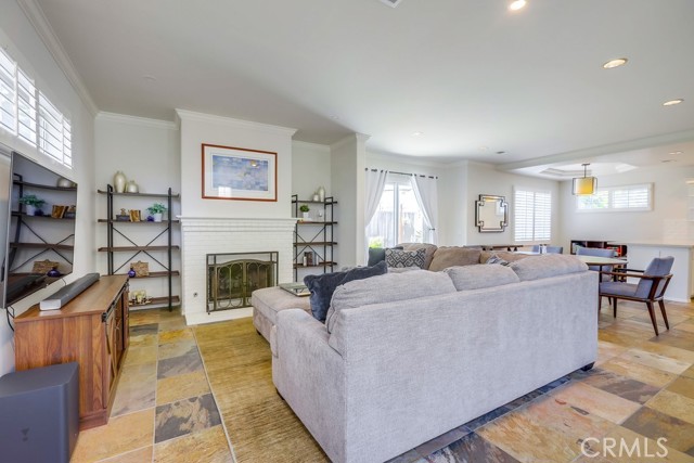 Detail Gallery Image 15 of 39 For 1581 Orange Ave, Costa Mesa,  CA 92627 - 3 Beds | 2/1 Baths