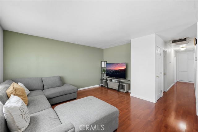 43327 Echard Avenue, Lancaster CA: https://media.crmls.org/medias/be25e1f4-666b-4a89-a21d-c0a7af9078c3.jpg