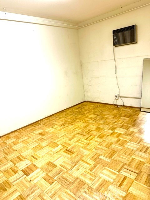 could use as Office/gym/storage  space in garage area
