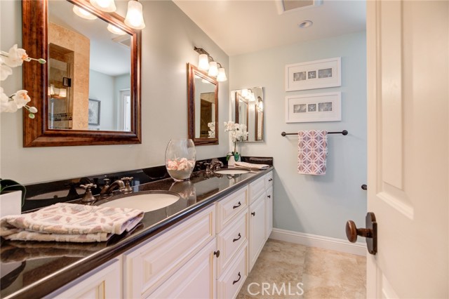 7 Ponderosa Lane, Rolling Hills Estates, California 90274, 5 Bedrooms Bedrooms, ,2 BathroomsBathrooms,Residential,Sold,Ponderosa,PV21223898