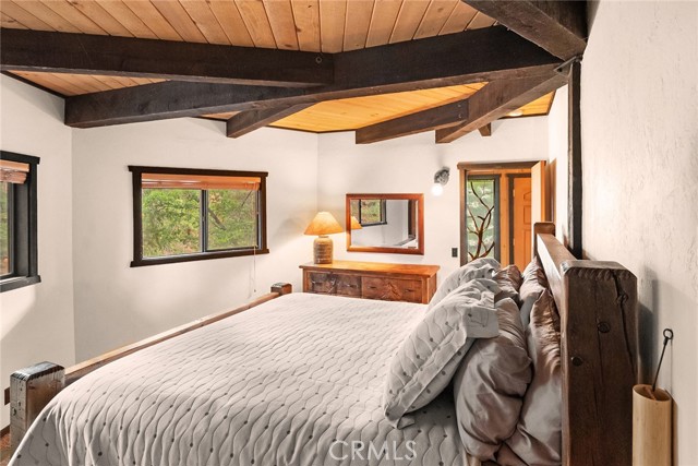 1281 Sand Canyon, Big Bear Lake CA: https://media.crmls.org/medias/be26f4eb-d3e8-47f4-8e60-cce5f8aa072b.jpg