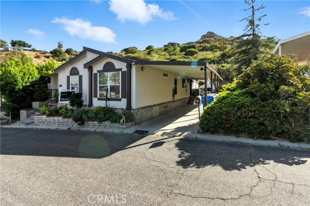24425 Woolsey Canyon Road, Canoga Park CA: https://media.crmls.org/medias/be272519-4773-446c-b0fb-ae14ed3875a6.jpg