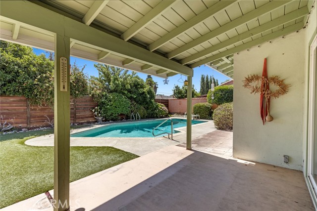 7 Pinecrest Circle, Chico CA: https://media.crmls.org/medias/be272559-c227-48d2-943e-ce8a30d50d99.jpg