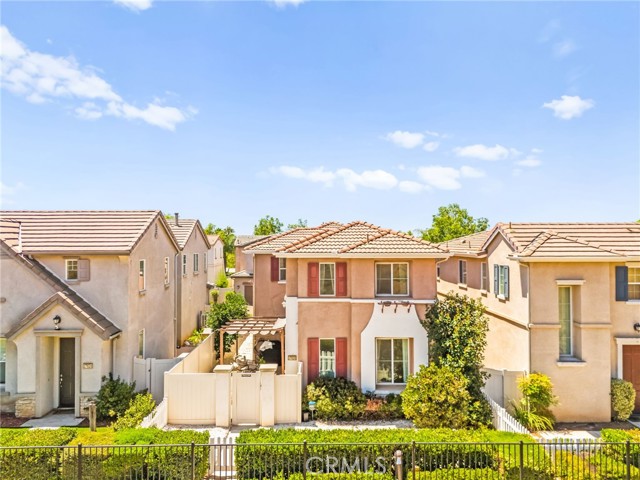 27620 Desert Gold Court, Murrieta CA: https://media.crmls.org/medias/be27f27b-cd83-4498-9a4b-546e5021113f.jpg