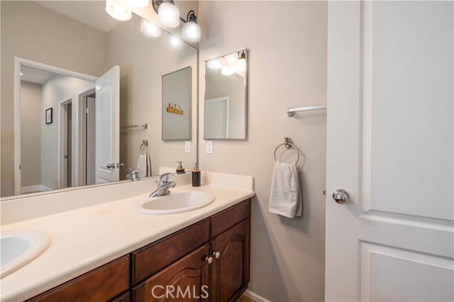 Detail Gallery Image 26 of 40 For 37 La Salle Ln, Ladera Ranch,  CA 92694 - 5 Beds | 2/1 Baths