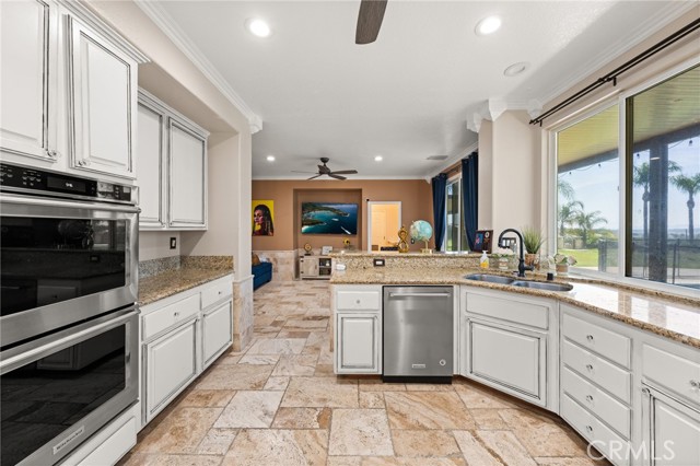 Detail Gallery Image 15 of 71 For 18936 Summerleaf Ln, Riverside,  CA 92504 - 4 Beds | 3/1 Baths