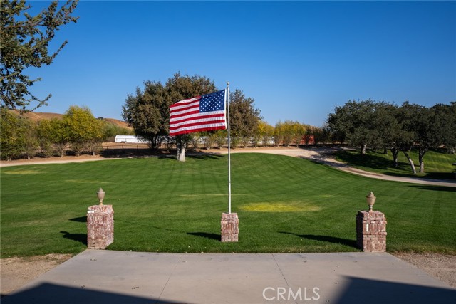 Detail Gallery Image 14 of 75 For 52540 Bradley Lockwood Rd, Bradley,  CA 93426 - 5 Beds | 2/2 Baths