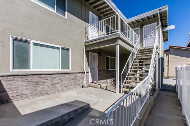 704 Paulina Avenue, Redondo Beach, California 90277, ,Residential Income,Sold,Paulina,SB21239757