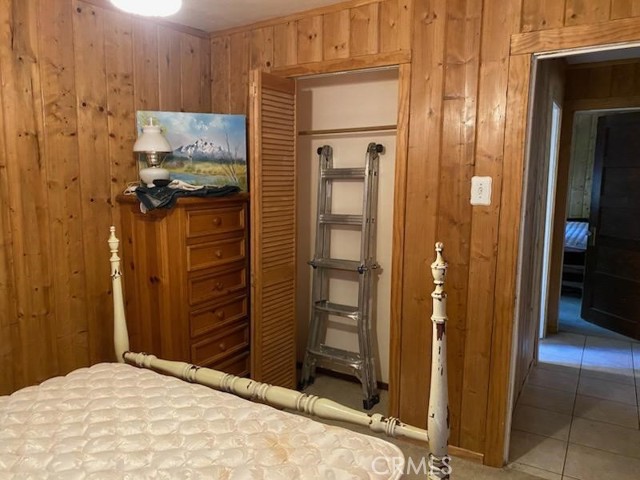 544 Community Drive, Lake Arrowhead CA: https://media.crmls.org/medias/be2a566a-a153-4af1-baf9-5c2c3d70c5a8.jpg