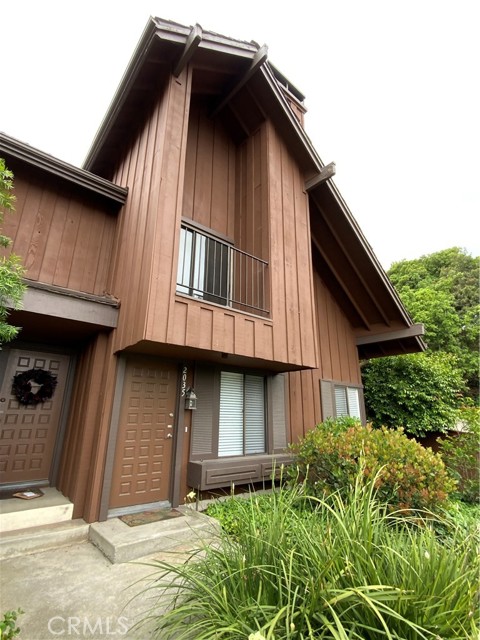 2035 Stonewood Court, San Pedro CA: https://media.crmls.org/medias/be2a7c0e-e65b-42d3-bed0-653570b3e019.jpg