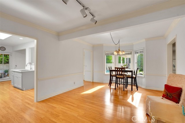 Detail Gallery Image 11 of 44 For 4415 Morella Ave, Studio City,  CA 91607 - 4 Beds | 4 Baths