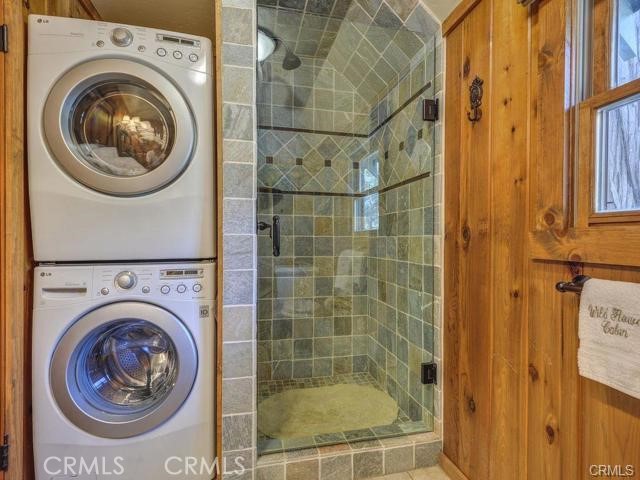 Detail Gallery Image 18 of 19 For 27877 Holly Ln, Lake Arrowhead,  CA 92352 - 2 Beds | 1 Baths