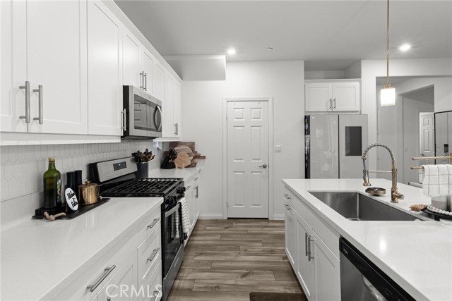 Detail Gallery Image 14 of 41 For 352 Alice, Rialto,  CA 92376 - 4 Beds | 3/1 Baths