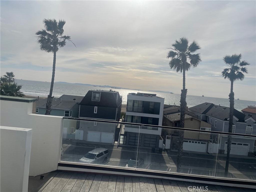 16386 N Pacific Avenue, Sunset Beach, CA 90742