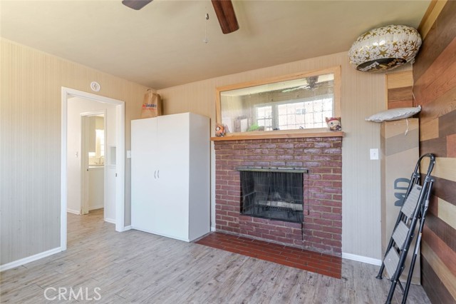 Detail Gallery Image 2 of 41 For 44632 Fern Ave, Lancaster,  CA 93534 - 5 Beds | 3 Baths