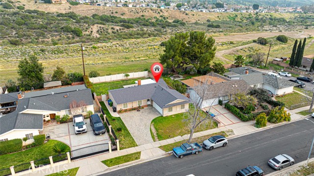 Detail Gallery Image 4 of 43 For 12518 Tibbetts St, Sylmar,  CA 91342 - 3 Beds | 2 Baths