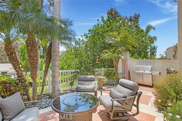 24336 Hillview Drive, Laguna Niguel CA: https://media.crmls.org/medias/be2ce6d3-212b-4af3-b9be-419e115c34d8.jpg