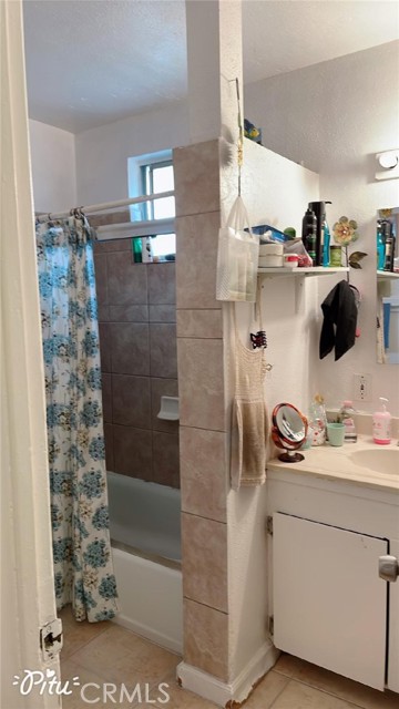 1714 Evergreen Street, Santa Ana CA: https://media.crmls.org/medias/be2d8c3e-dc80-4979-b6c9-141d7c0f8bb8.jpg